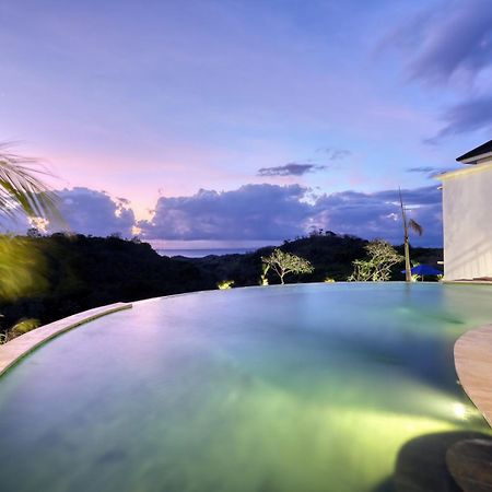 Kelingking Parama Resort Batumadeg Eksteriør billede